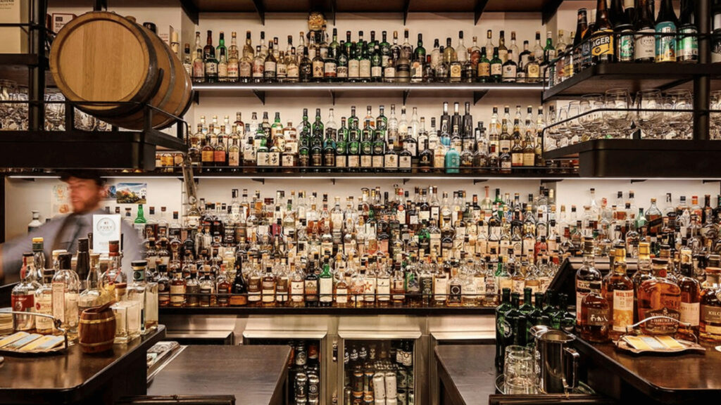 Whisky and Alement bar in Melbourne