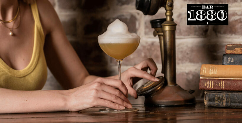 Bar 1880 feature