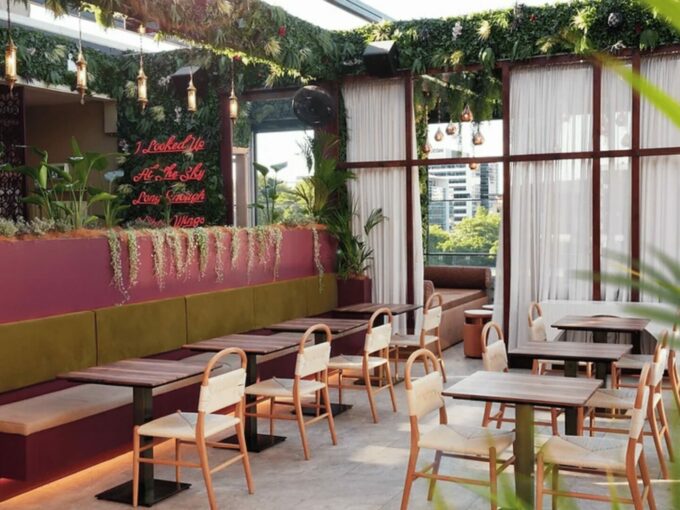 Dirty Sultan Rooftop Bar in Brisbane (1)